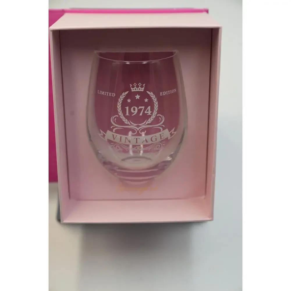 Swanfort 1974 Vintage Limited Edition Etched Glass in Gift‎ Box – New